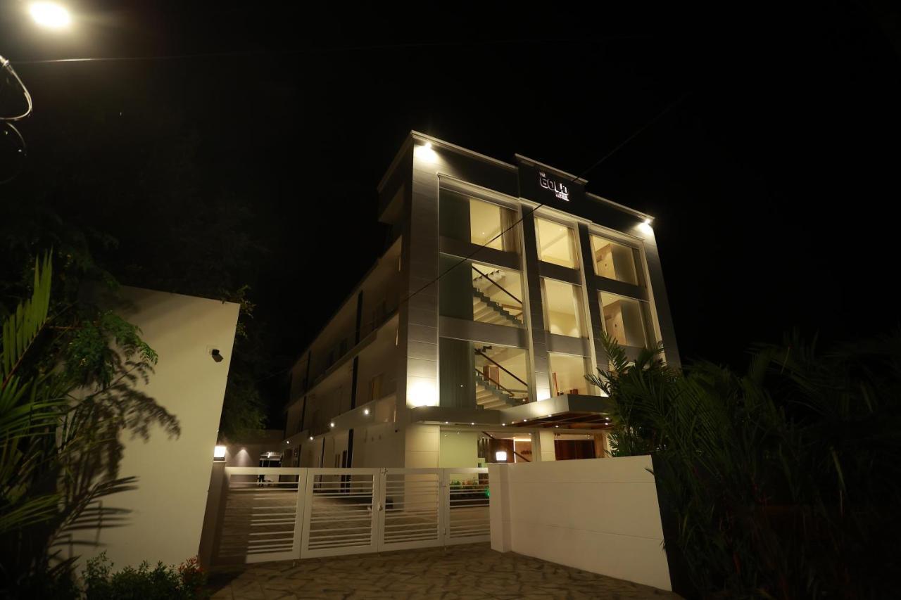 The Gold Hotel Palakkad Dış mekan fotoğraf