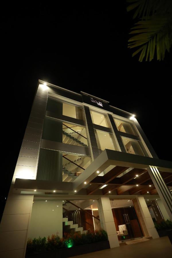 The Gold Hotel Palakkad Dış mekan fotoğraf