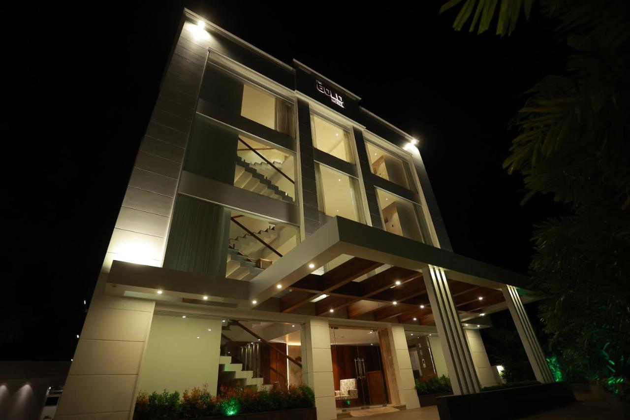 The Gold Hotel Palakkad Dış mekan fotoğraf