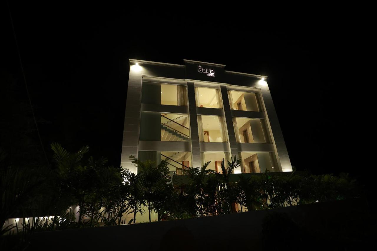 The Gold Hotel Palakkad Dış mekan fotoğraf